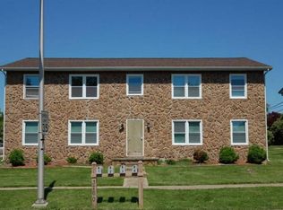 3760 Camelot Dr, Lexington, KY 40517