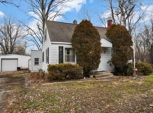 437 Bruce Rd, Lockport, IL 60441