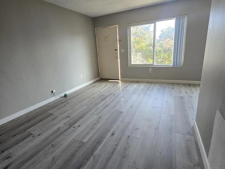 3838 1st Ave #7 — Photo 9