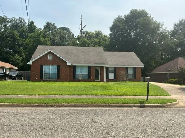 6337 Sycamore Dr, Montgomery, AL 36117