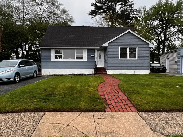 97 Hungry Harbor Road, Valley Stream, NY 11581