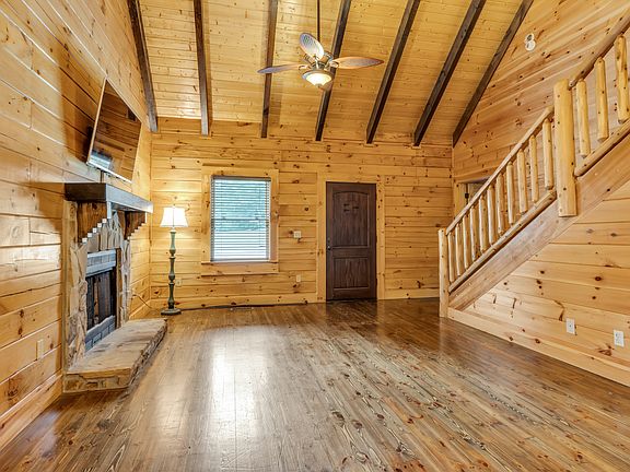 3rd image of 7942 Wilderness Way