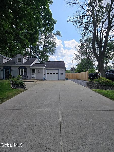 4th image of 1005 Argo Boulevard