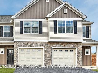 1712 Shady Ln, Mechanicsburg, PA 17055