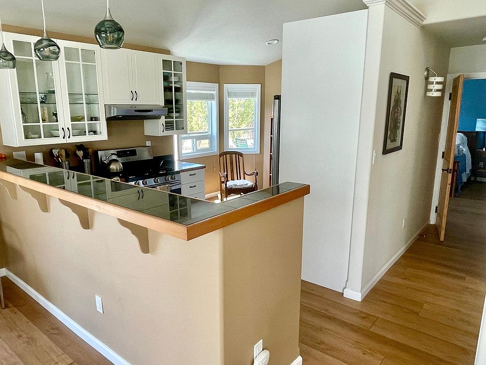 1st image of 523 Kelsando Cir