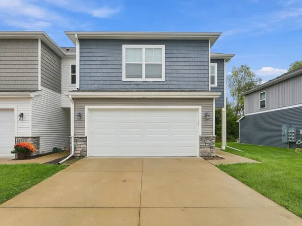 4579 SE Ember Ln, West Des Moines, IA 50265