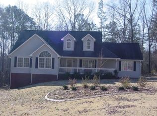 683 Kingsway Dr, Anniston, AL 36207