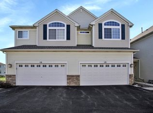 118 Durango Dr, Gilberts, IL 60136