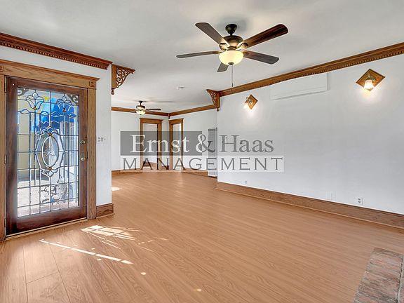 4th image of 3737 Walnut Ave #3737