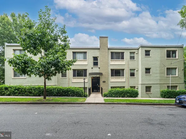 2844 Hartford St SE APT 303, Washington, DC 20020