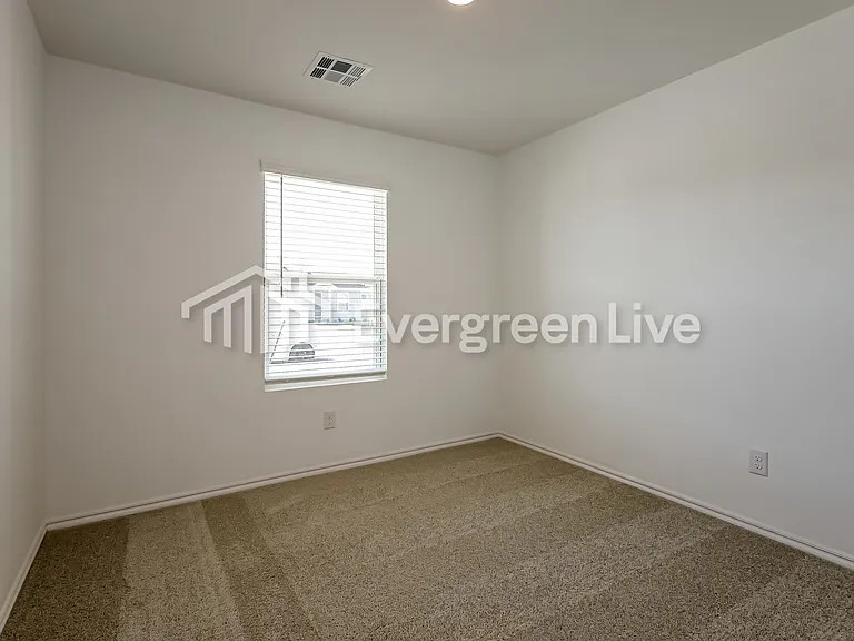 2308 Bleeker St — Photo 13