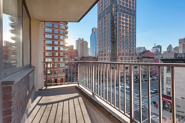 Rented by Cooper & Cooper Real Estate | media 25