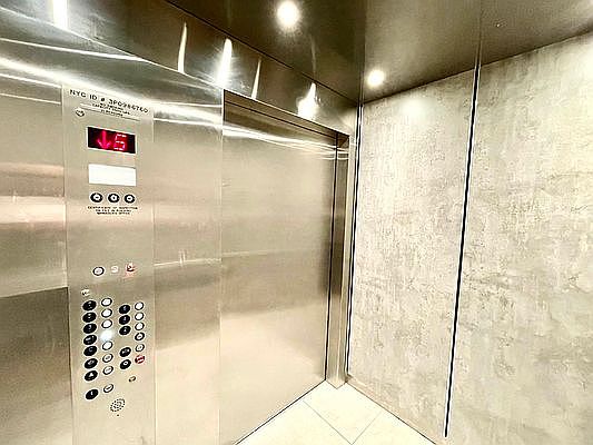 5th image of 589 E New York Ave #4A