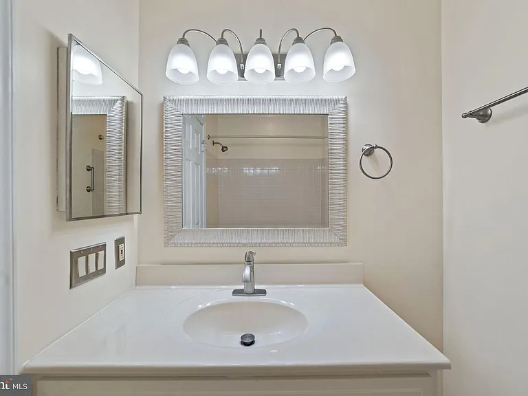 254 Steeplechase Ct — Photo 21