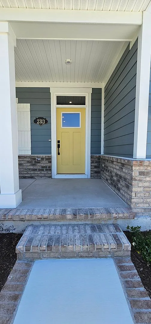Building Photo - 2313 Hazel Way