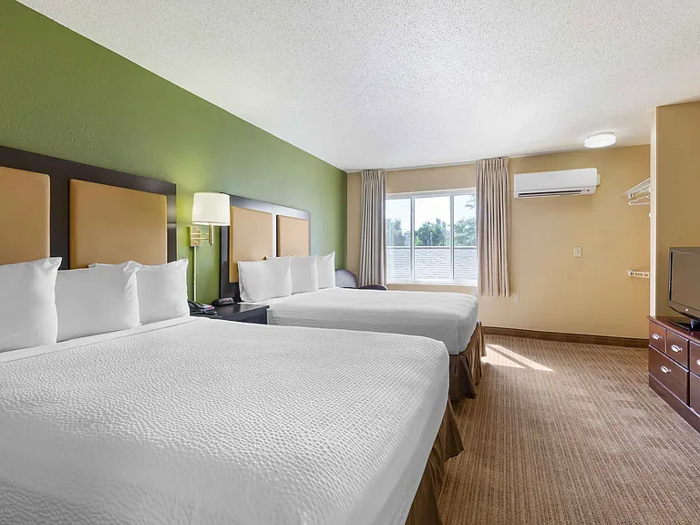 Studio Suite - 2 Queen Beds