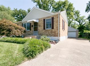 1210 S New Florissant Rd, Florissant, MO 63031