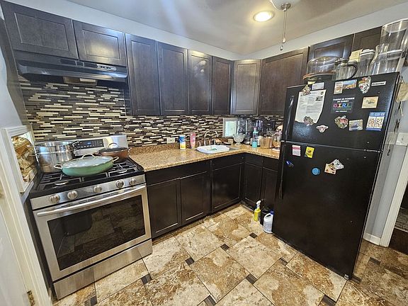 5th image of 10549 S Indiana Ave