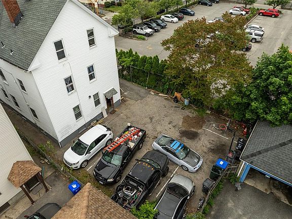 4th image of 141-143 Academy Ave