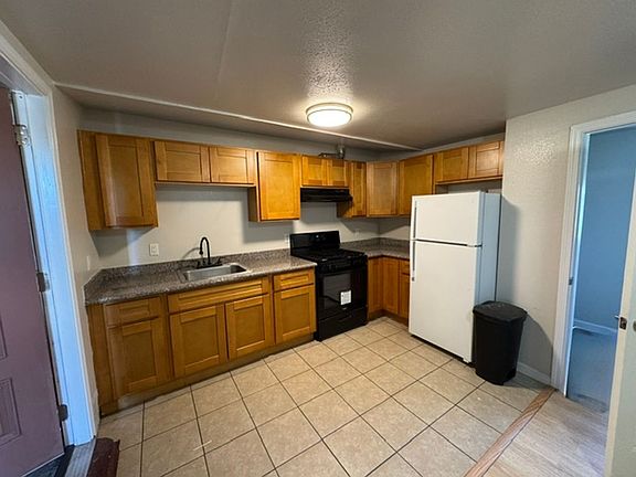 4th image of 1621 Sumatra St