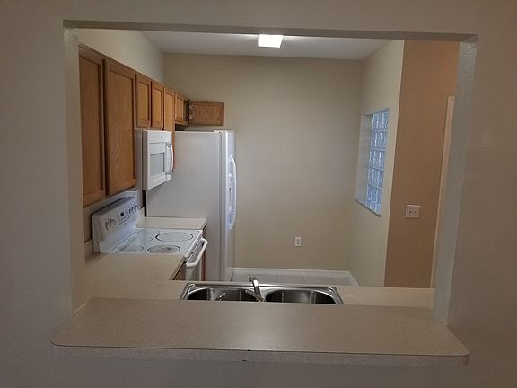 2nd image of 9519 Amberdale Ct Unit 201