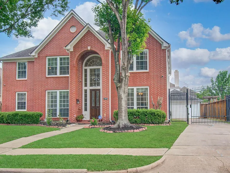 12427 Shadycrest Dr — Photo 4