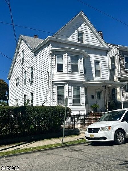 1st image of 108 Nagle St