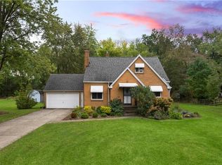 2153 Marshfield Blvd, Westlake, OH