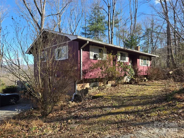 211 Holly Mountain Ln, Fletcher, NC 28732