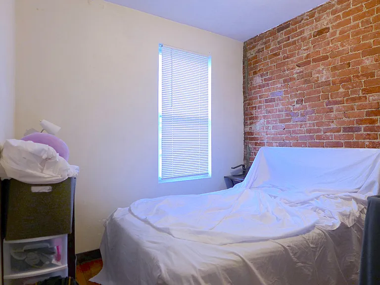 834 Huntington Ave — Photo 6