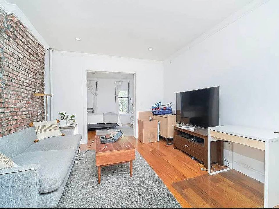 1st image of 104 E 7th St APT 8
