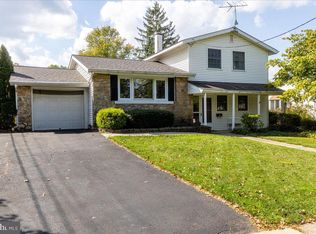 18 Indian Valley Ln, Telford, PA 18969