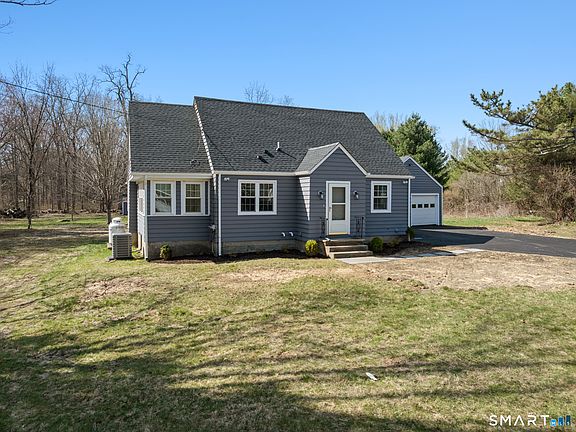 2nd image of 395 Cross Hill Road