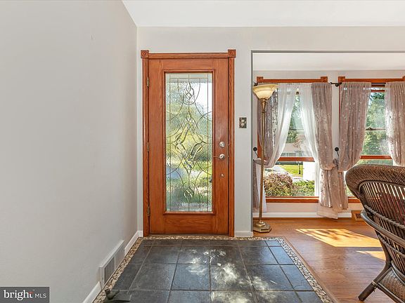 4th image of 17712 Crest Dr