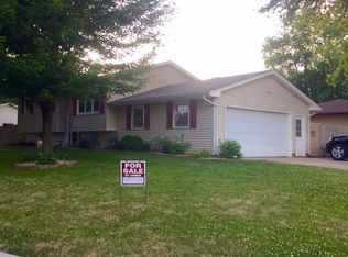 316 W Spring St, Eldridge, IA 52748