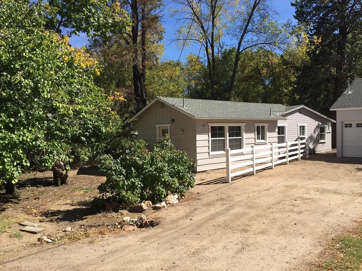 Building Photo - 348 McLaren Ln #A