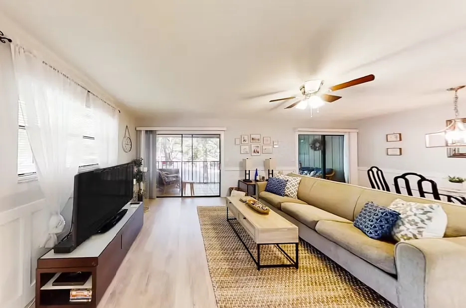 2 bed, 920 sqft, $1,800 — Photo 4