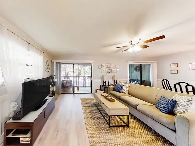 2 Tarragona Ct — Photo 4