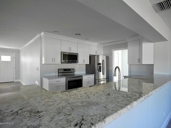 5th image of 550 Cinnamon Dr