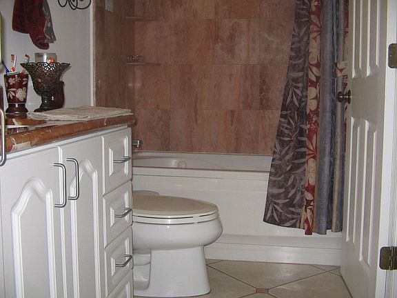 2nd image of 1351 NE Miami Gardens Dr APT 211E