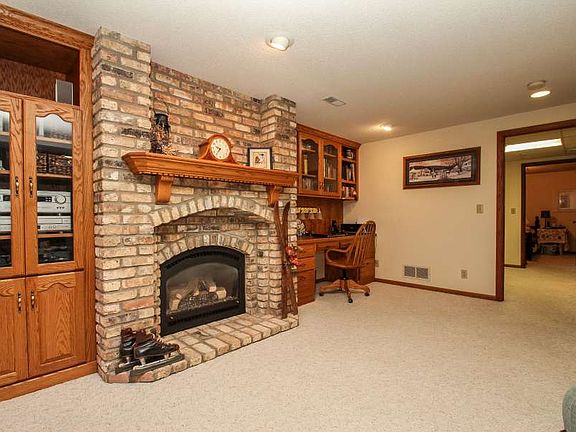 5th image of 3975 Gresham Ct N