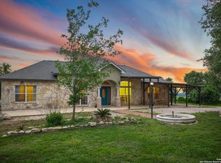 766 County Road 2651, Rio Medina, TX 78066