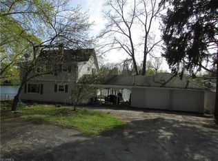 3938 S Turkeyfoot Rd, Akron, OH 44319