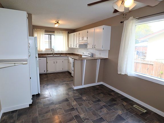 IMG_7480-min_08292023