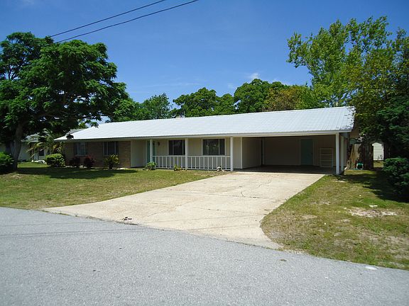 2nd image of 218 Oleander Ct