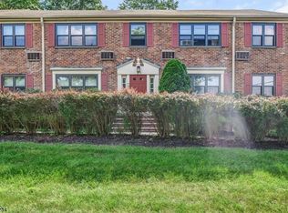 37 Sandra Cir APT 1C, Westfield, NJ 07090