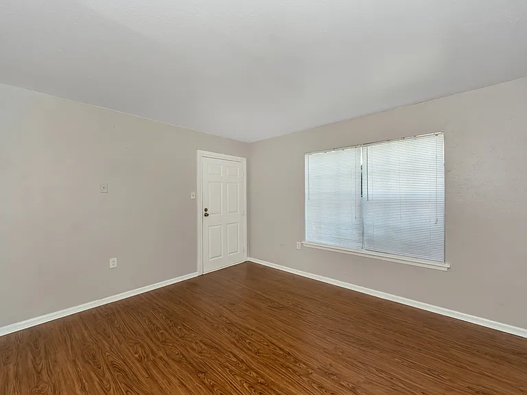 Troup Townhomes — Photo 6