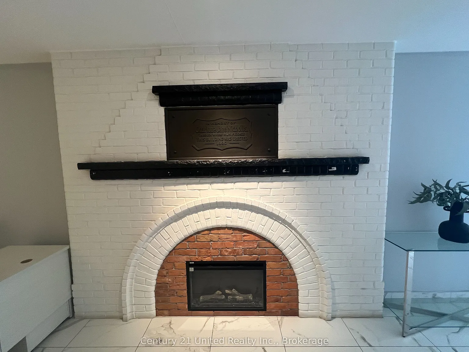 2 bed, $2,890 — Photo 3