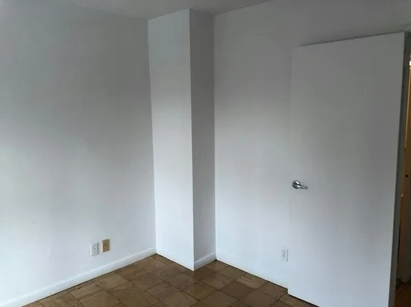 245 East 63rd Street image 1 of 13