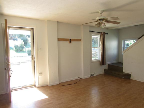 3rd image of 14 Spruce St
